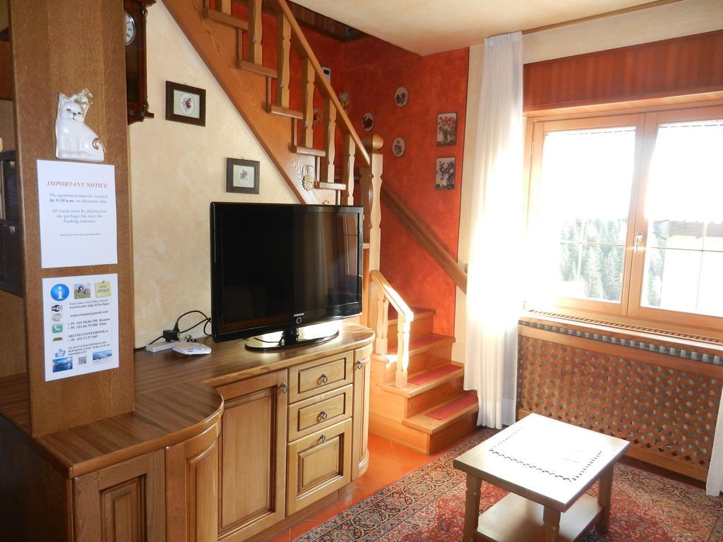 Casa Elda Appartement Isolaccia Kamer foto