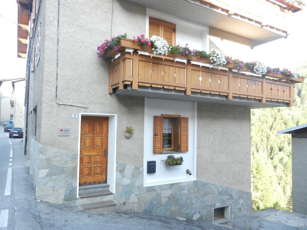 Casa Elda Appartement Isolaccia Buitenkant foto